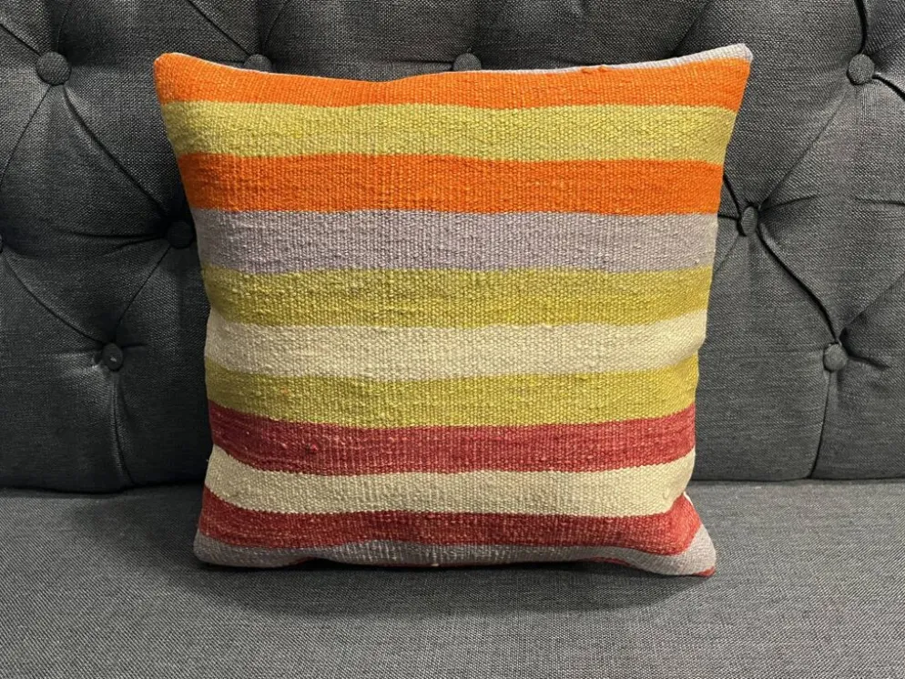 Coussin en laine turque à rayures