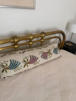Coussin exceptionnel en teinture grecque vintage tissée à la main.