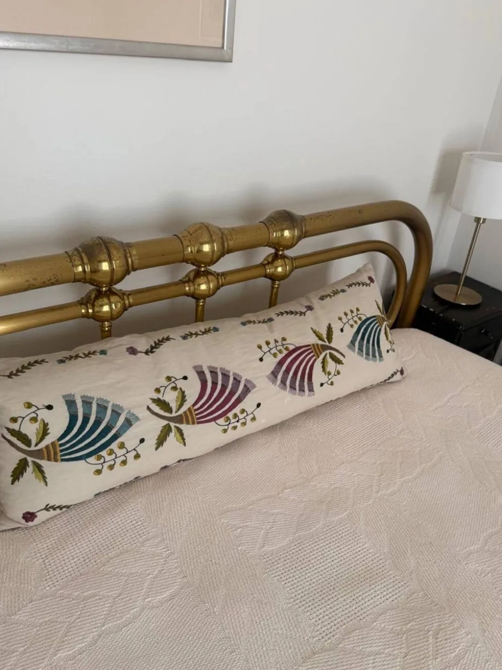 Coussin exceptionnel en teinture grecque vintage tissée à la main.