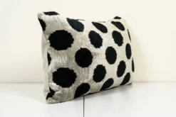 Coussin Ikat velours