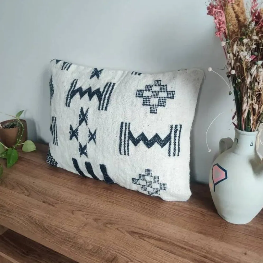 Coussin kilim géométrique noir & blanc