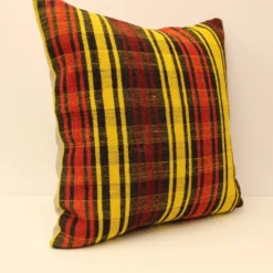 Coussin kilim, 60x60 cm, A-19