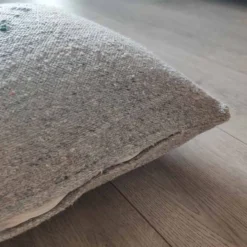 Coussin marocain gris clair fait main en coton
