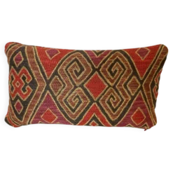 Coussin motif ethnique rouge doré