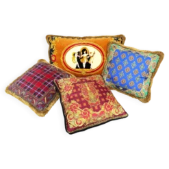 4 coussins Atelier Versace, Versace Home par Gianni Versace pour Versace Italie, années 1990