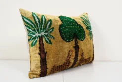 Coussin tigre design ikat