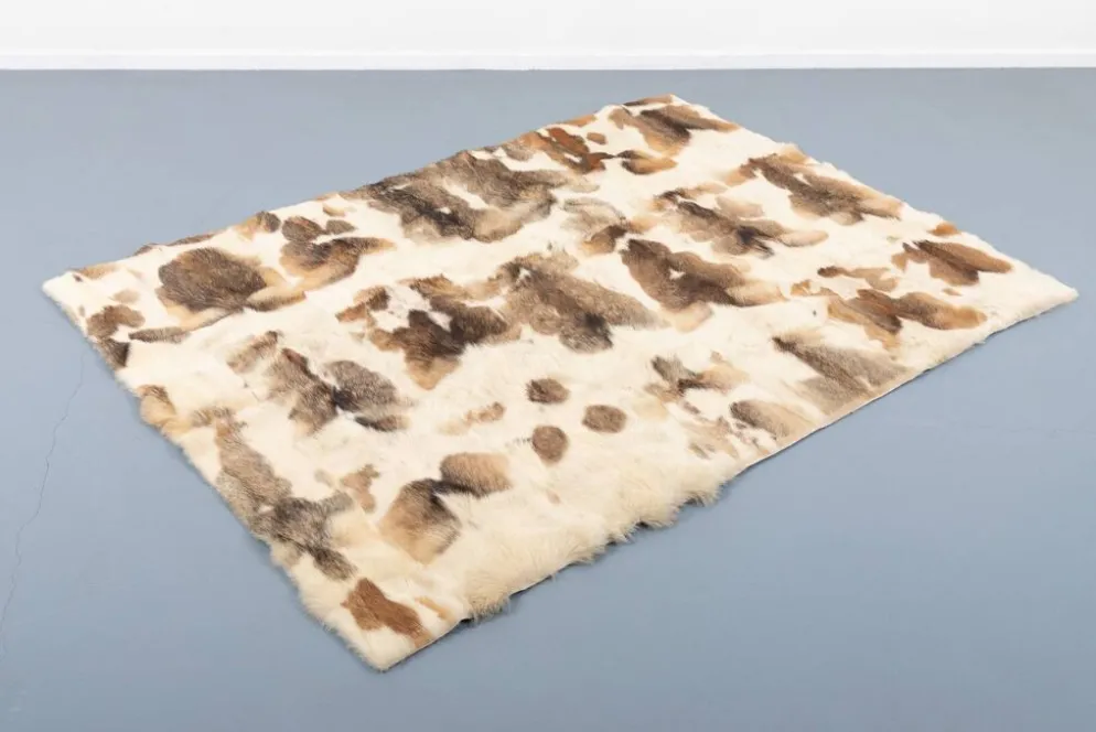 Couverture/tapis en fourrure design italien de Pietro Bruno