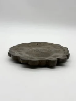 Céramique murale « visage solaire » — signée, circa 1970