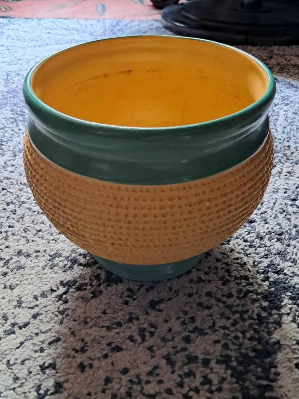 Céramique vintage très originale avec un effet tressé