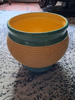 Céramique vintage très originale avec un effet tressé