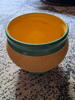 Céramique vintage très originale avec un effet tressé