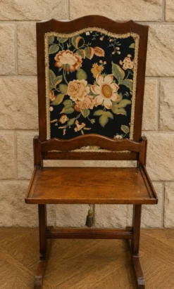 Écran de cheminée Napoléon III avec tablette de discrétion – XIXᵉ siècle