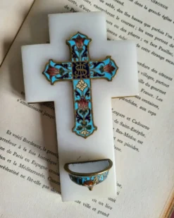 Croix Bénitier en Onyx et émail cloisonné