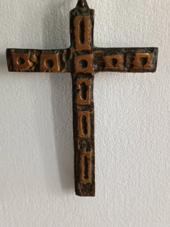Croix murale en bronze Alfieri Gardone pour Jacques Lauterbach 1960