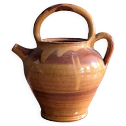Cruche ancienne en terre cuite émaillée