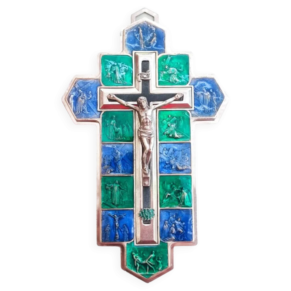 Crucifix en métal et émail