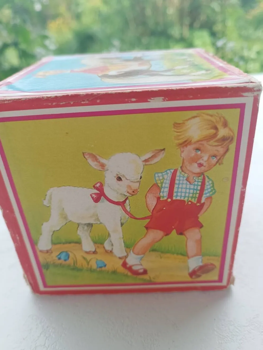 Cubes empilables en bois