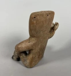Culture Quimbaya, Colombie circa 500-1500 apr. J-C. Sculpture d'un chef