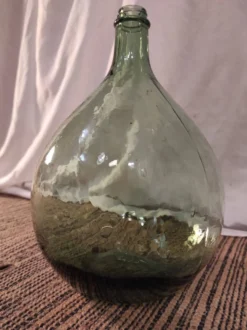 Dame jeanne ancienne verre fumé vert