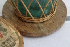 Dame-jeanne en verre et osier