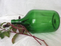 Dame Jeanne en verre vert émeraude