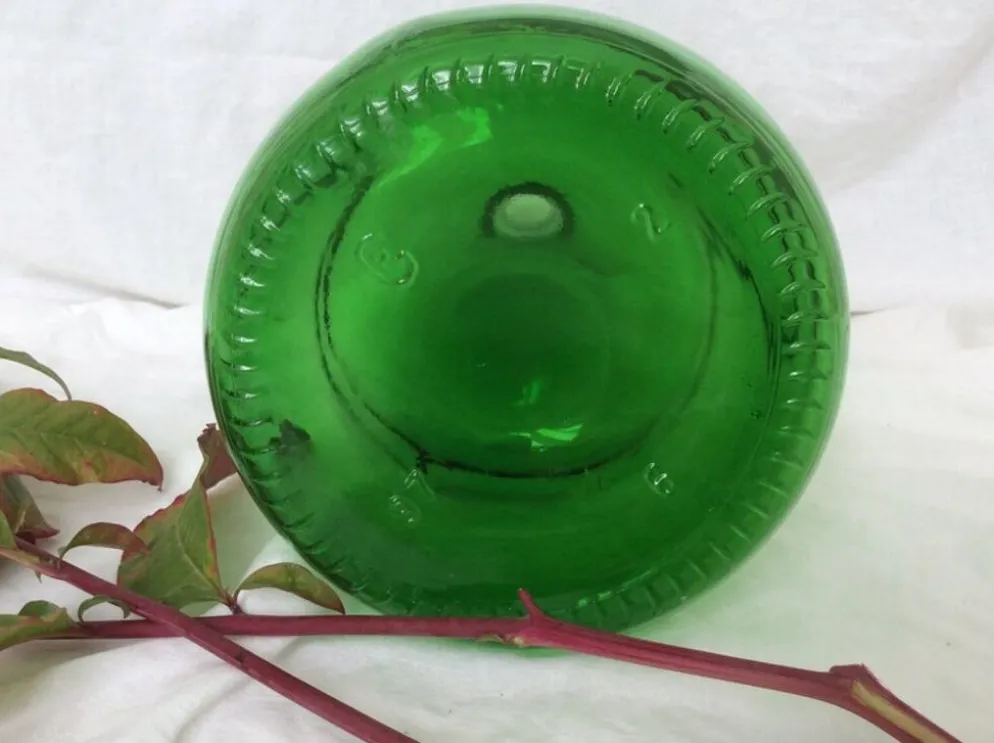 Dame Jeanne en verre vert émeraude