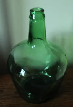 Dame jeanne Viresa Bonbonne en verre vert foncé