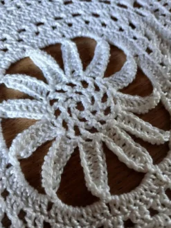 Dessus de lit ancien en crochet fait main