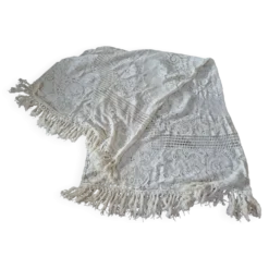 dessus de lit couverture vintage en crochet avec franges sur les bords
