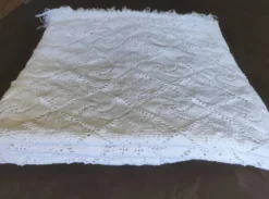 Dessus de lit en coton blanc , Ancien jeté de lit en crochet