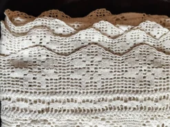 Dessus de lit en coton blanc - jeté de canapé aux motifs géométriques