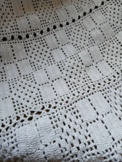 Dessus de lit/ plaid ancien crochet