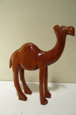 Deux animaux en bois