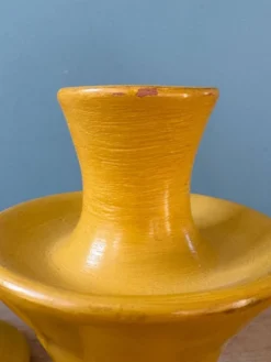 Deux bougeoirs Tamegroute ocre jaune
