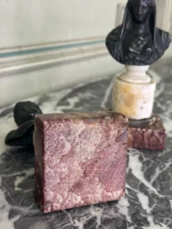 Deux bustes en bronze dans le goût de l’antique, XVIIIème siècle