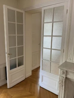 Double porte haussmannienne vitrée en bois avec verre cathédrale - 245 cm