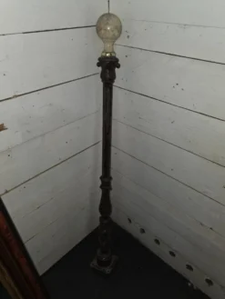Départ d'escalier XIXè en fonte