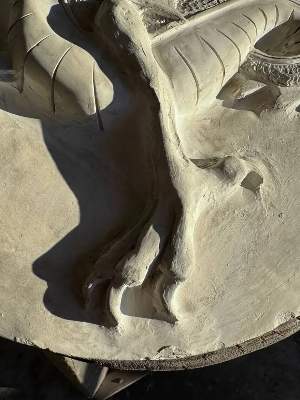 Dragon en plâtre par Walter De Buck