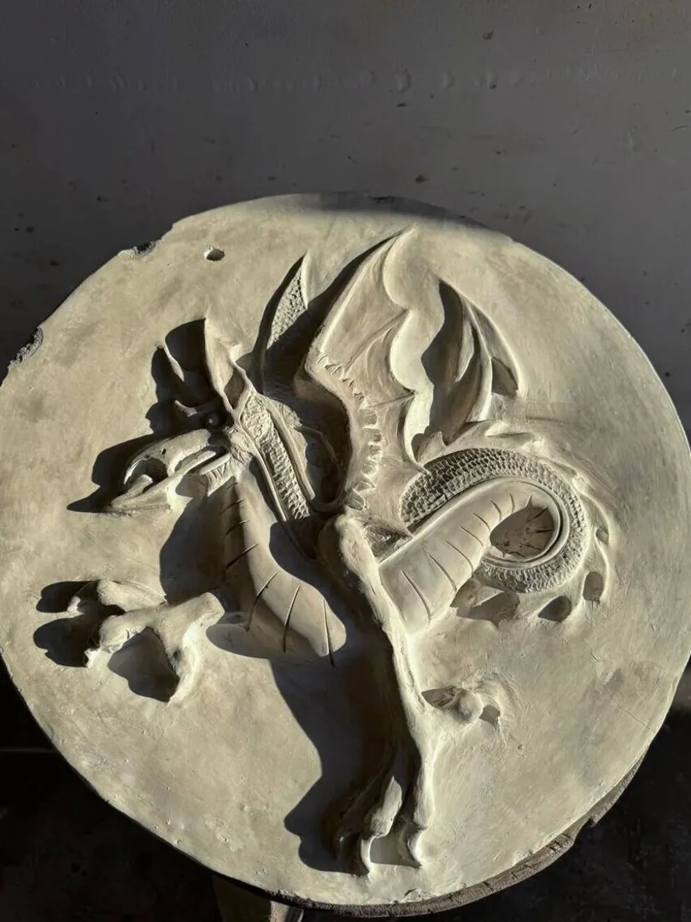 Dragon en plâtre par Walter De Buck