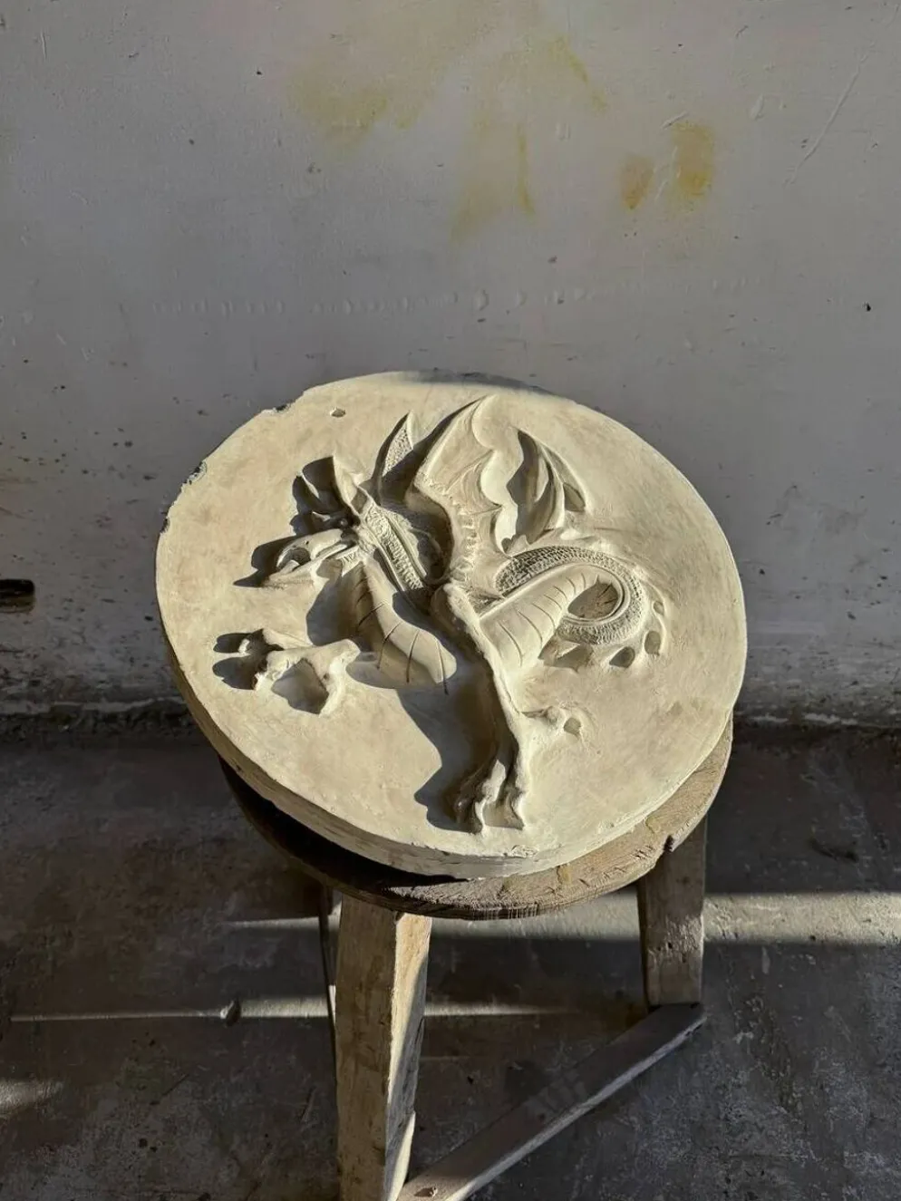 Dragon en plâtre par Walter De Buck