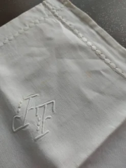 Drap ancien blanc