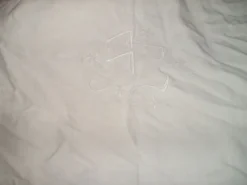 Drap ancien en lin ou métis à 3 rangées de jours avec retours