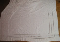 Drap ancien en lin ou métis à 2 rangées de jours avec retours