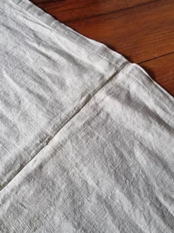Drap ancien français tissé à la main – Lin naturel, début du 20ème siècle, 210 × 280 cm, 2 kg