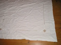 Drap ancien à 1 rangée de jours avec retours