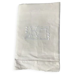 Drap neuf brodé RC en métis à jour Venise