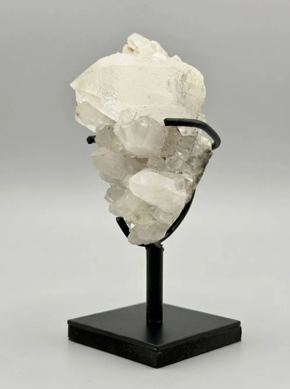 Duo décoratif — Sphère en jaspe Maligano & amas de quartz sur socles