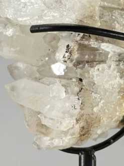 Duo décoratif — Sphère en jaspe Maligano & amas de quartz sur socles