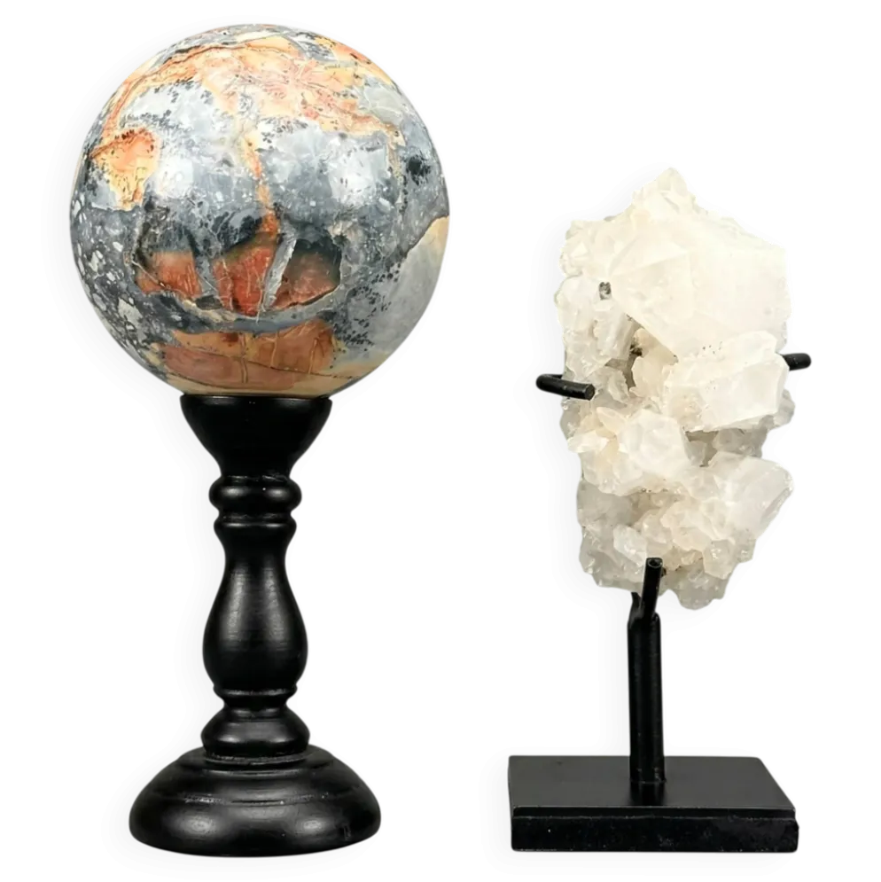 Duo décoratif — Sphère en jaspe Maligano & amas de quartz sur socles