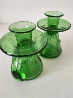 Duo de bougeoirs en verre bullé vert – Verrerie de Biot